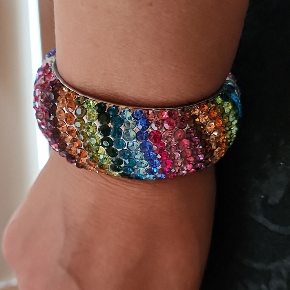 Multi Color Rhinestone Bangle Bracelet - Picture 4 of 8
